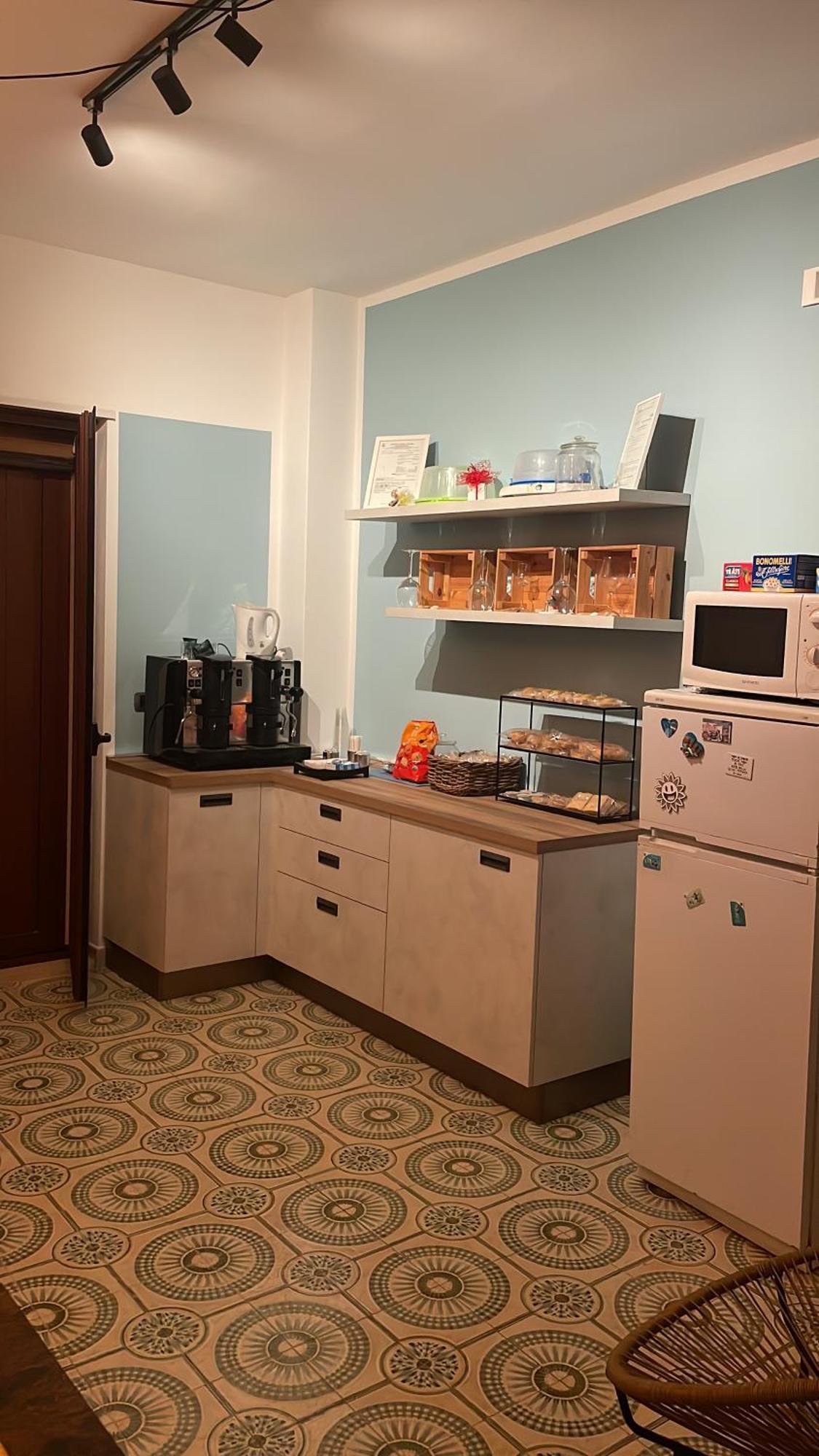 Bed and Breakfast Trentatre Quarantatre Мола-ди-Бари Экстерьер фото