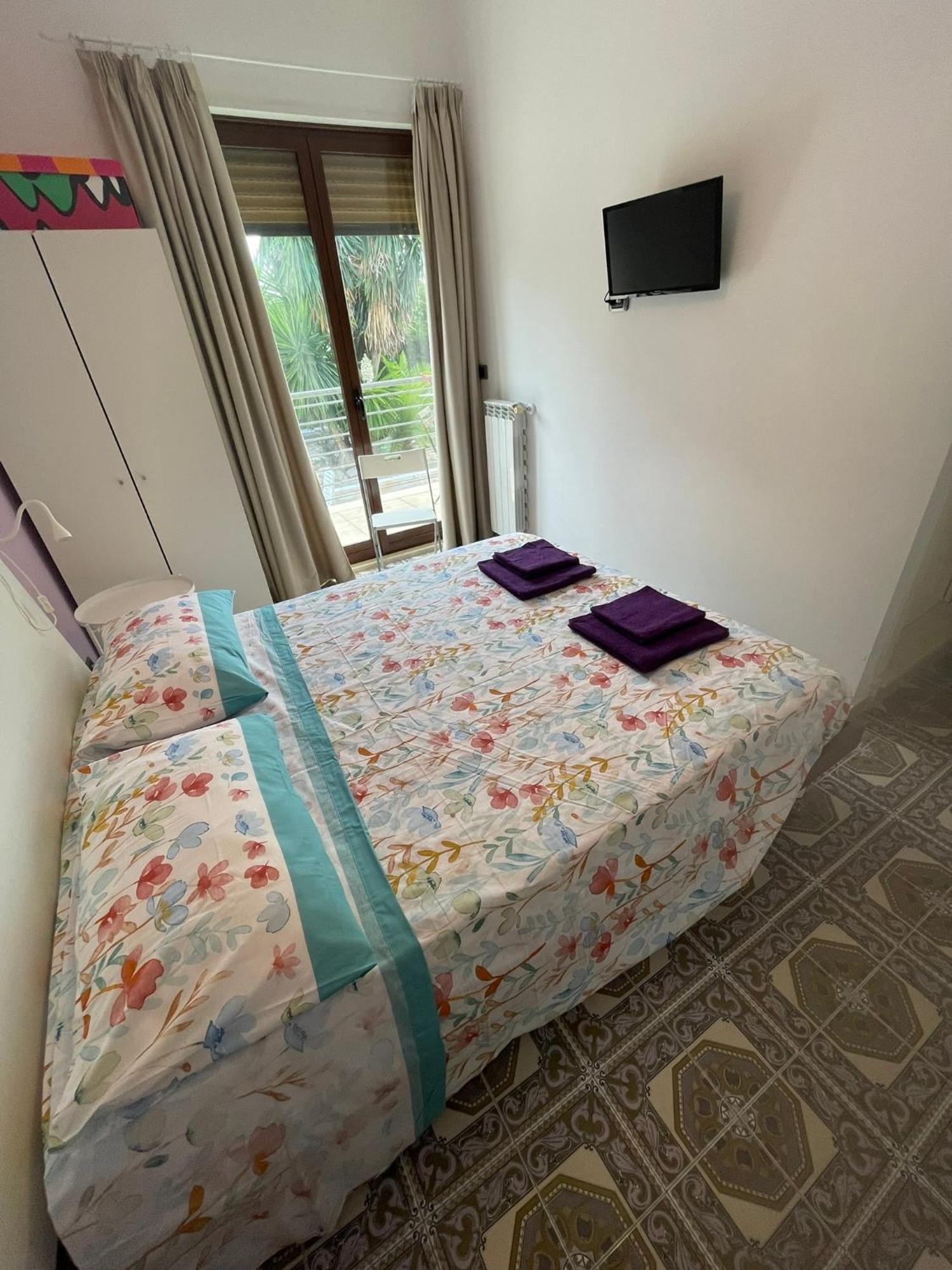 Bed and Breakfast Trentatre Quarantatre Мола-ди-Бари Экстерьер фото